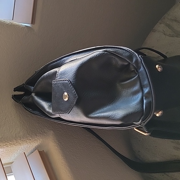 Jacket Purse Backpack Style Black Faux Leather - Picture 7 of 11